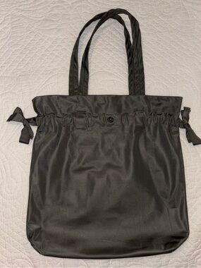 lululemon tote bag side cinch Athletica Lululemon Side-Cinch Shopper 18L (Black) : Clothing, Shoes & Jewelry Side-Cinch Shopper Bag 18L |